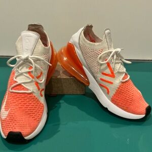 Nike Air Max 270 Flyknit Crimson Pulse  Women’s Size 8